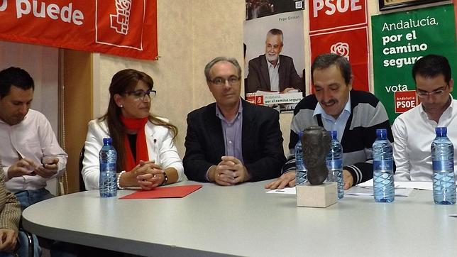 La ejecutiva local del PSOE dimite en bloque y abandona el partido