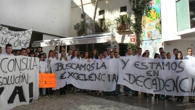 Los estudiantes de La Cónsula se plantean demandar a la Junta de Andalucía