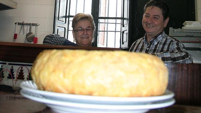 Soledad Andújar y Manuel García, del bar El Recreo