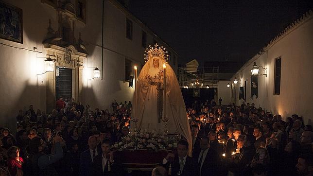 La Virgen de la Paz reconstruye su historia