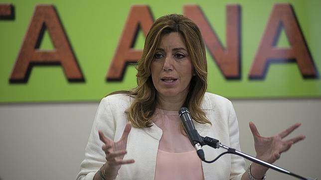 Susana Díaz se esconde tras la «decisión de los partidos» para rehuir el cara a cara