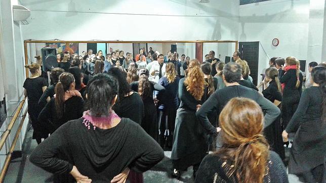 Las academias de baile clausuran en Utrera el «Tacón Flamenco»