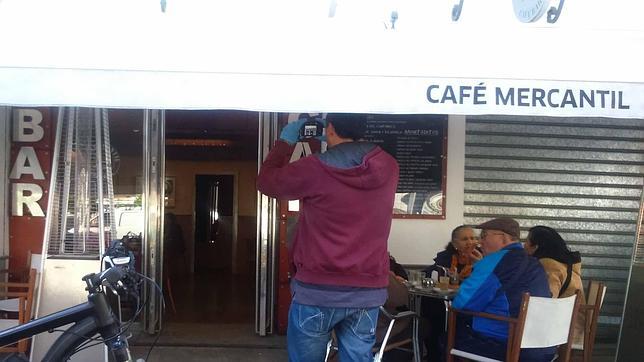 Asaltan un bar en la plaza del Altozano de Utrera