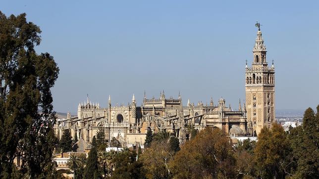 Podemos vuelve a la polémica, ahora piden expropiar la Giralda