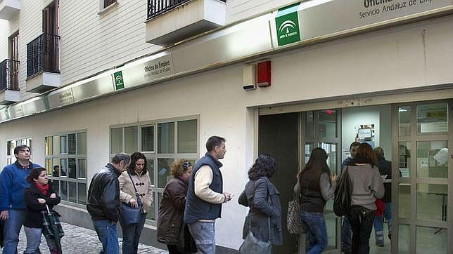 En Jaén sigue subiendo el paro a pesar de que Andalucía «tira del carro»