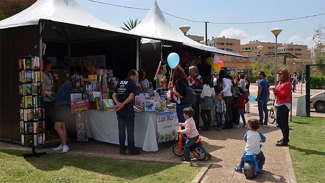 Eliacer Cansino, Premio Nacional de Literatura, clausura la II Feria del Libro Infantil y Juvenil