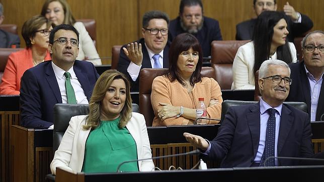 Susana Díaz dice que «en esta nueva etapa hay que acostumbrarse a que todo el mundo tiene que estar»