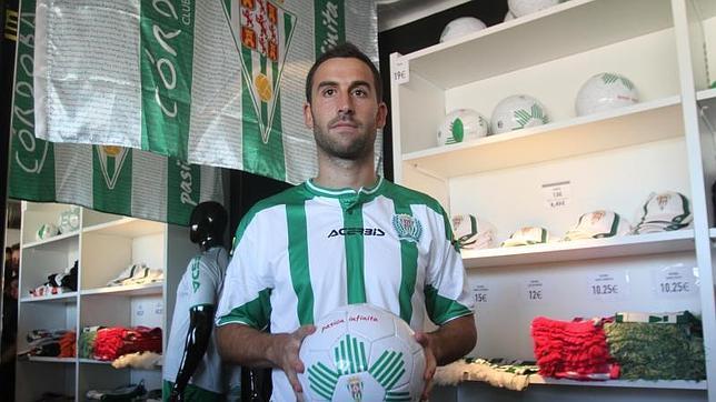 Ghilas, Iñigo López y Borja vuelven a la convocatoria del Córdoba ante el Levante