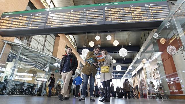 Renfe oferta trenes AVE desde 18 euros al Mayo cordobés