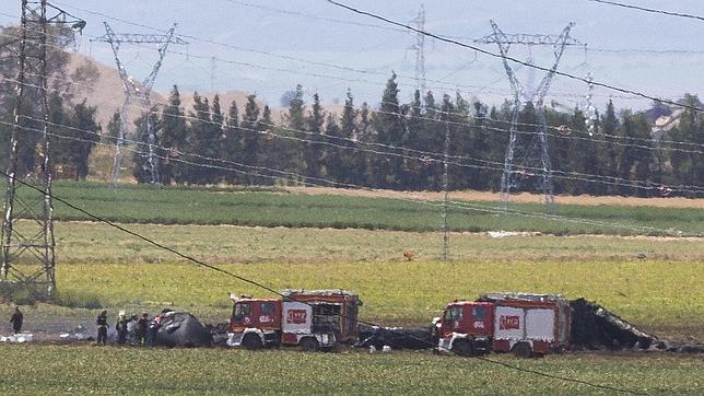 Más de 250 personas trabajan en el accidente del A400M en Sevilla