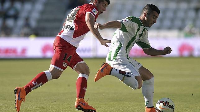 El Rayo gana en la triste despedida del Córdoba en El Arcángel (1-2)