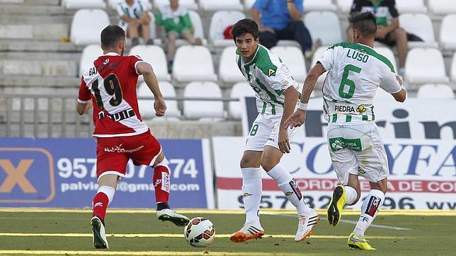 Fran Serrano debuta y roza el gol