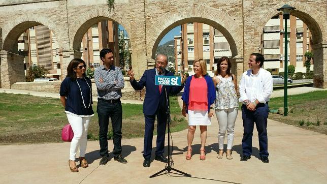 De la Torre presenta un plan de 400 actuaciones en los barrios