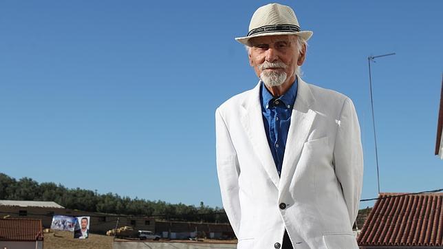 Pepe Fernández, 97 años y minero jubilado: «La mina es el pan para Aznalcóllar»