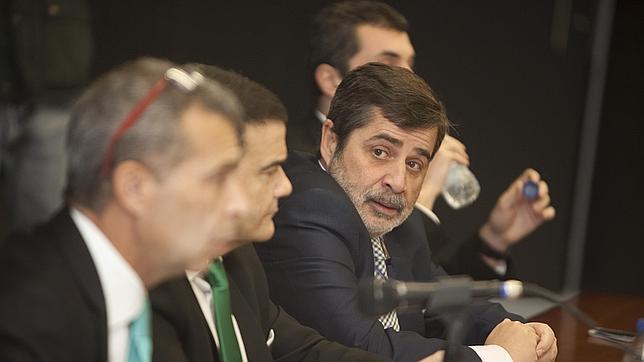 La hija de González es la siguiente en salir