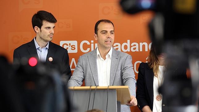 Primer encuentro del candidato de Ciudadanos con Zoido y Espadas