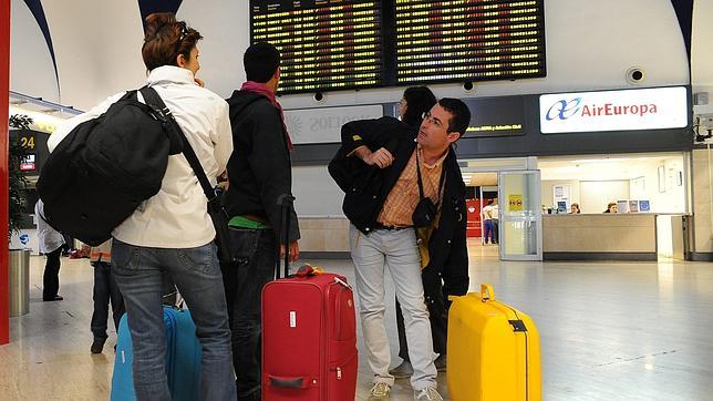 Los aeropuertos andaluces no sufren cancelaciones ni retrasos por el paro de controladores