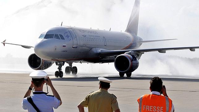 El aeropuerto acogerá el aterrizaje de un avión de pasajeros procedente de Brasil