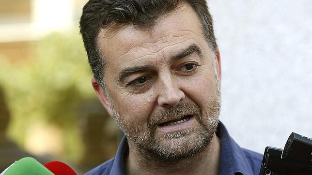 Maíllo: «Susana Díaz no se siente cómoda haciendo políticas de izquierdas»