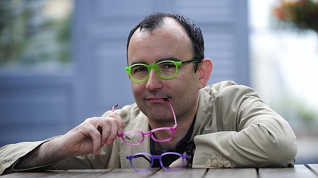 Rafael Santandreu: «Siendo un desdentado ignorante se puede ser feliz. ¡Que le den a esta sociedad loca!»