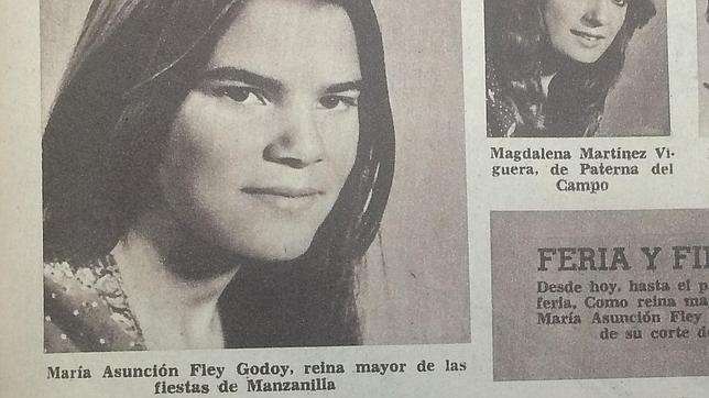 Asunción Fley, reina de las fiestas de Manzanilla entre «los aplausos del gentío»