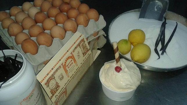 En el obrador de la Flor del Levante se elabora el helado de mantecado con productos frescos