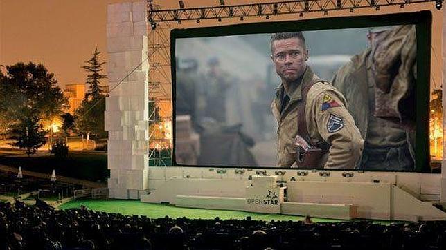 Sevilla en verano es cine al aire libre