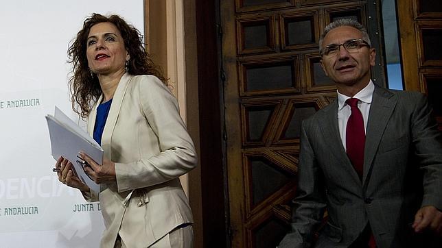 Los alcaldes andaluces denuncian que no pueden soportar las deudas de la Junta
