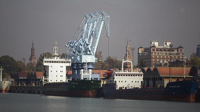 El Puerto ejecutará obras de mejora y acondicionamiento del muelle de Tablada