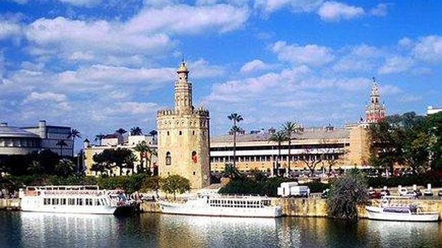 Torre del Oro, el faro de Sevilla