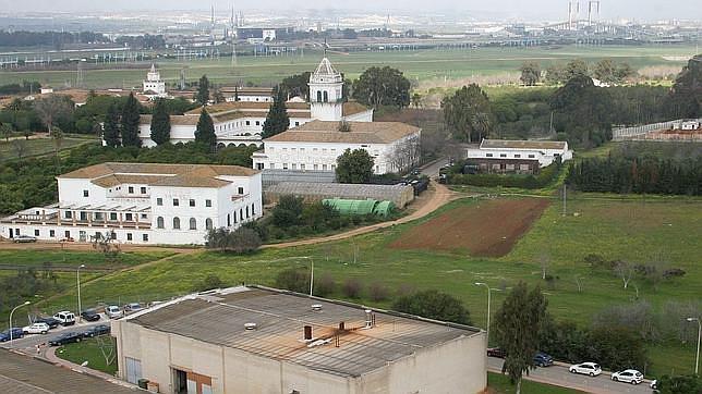 Arranca en Bellavista la segunda fase de la descontaminación de amianto de Cortijo del Cuarto