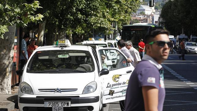 La CNMC pide que se anulen 14 puntos de la ordenanza del taxi de Córdoba