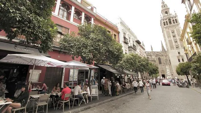 Sevilla, la ciudad de los veladores