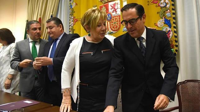 El subdelegado del Gobierno en Málaga pide «educación» a los policías en su trato con los ciudadanos