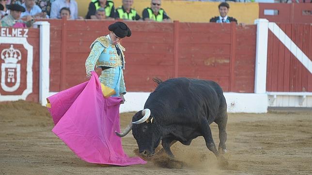 La terna inventa una tarde sin toros