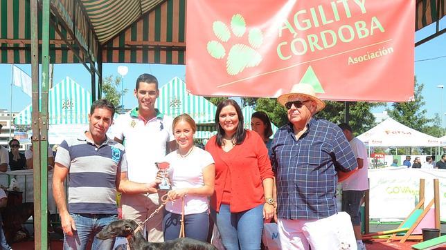 La Diputación entrega los premios a las mejores rehalas en Intercaza 2015