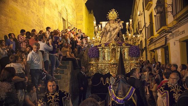 El Obispado recuerda a las Angustias que no puede ir con cornetas