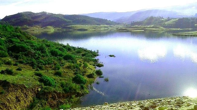 El embalse de Siles garantiza agua potable para 13.000 vecinos de Jaén