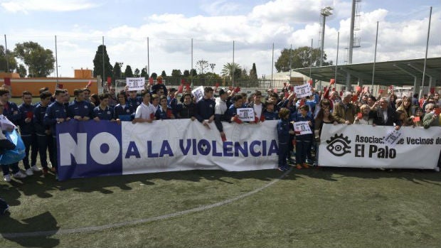 Prisión sin fianza para los dos jugadores acusados de apuñalar a un rival en el campo