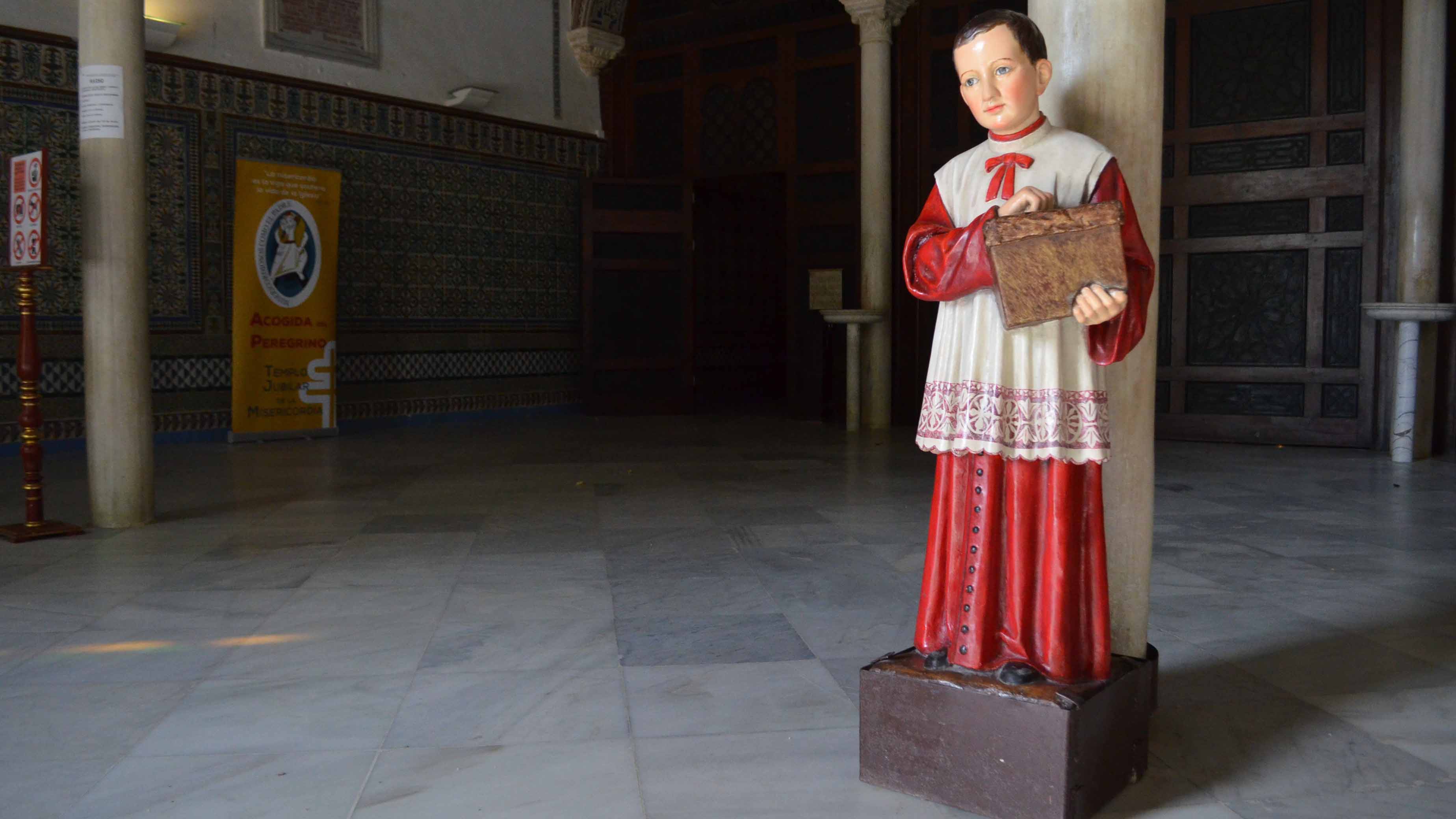 El monaguillo vuelve a recibir a los visitantes del santuario de Consolación de Utrera
