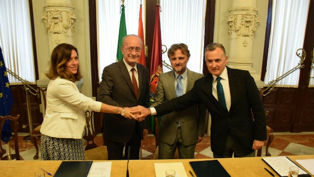 Los representantes de todas las instituciones implicadas en el proyecto