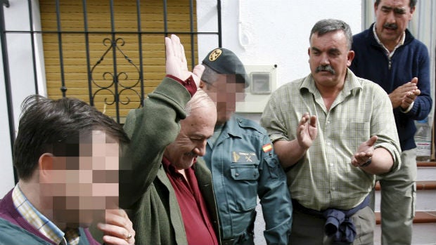 Arranca el juicio contra el alcalde que tenía 150.000 euros bajo el colchón