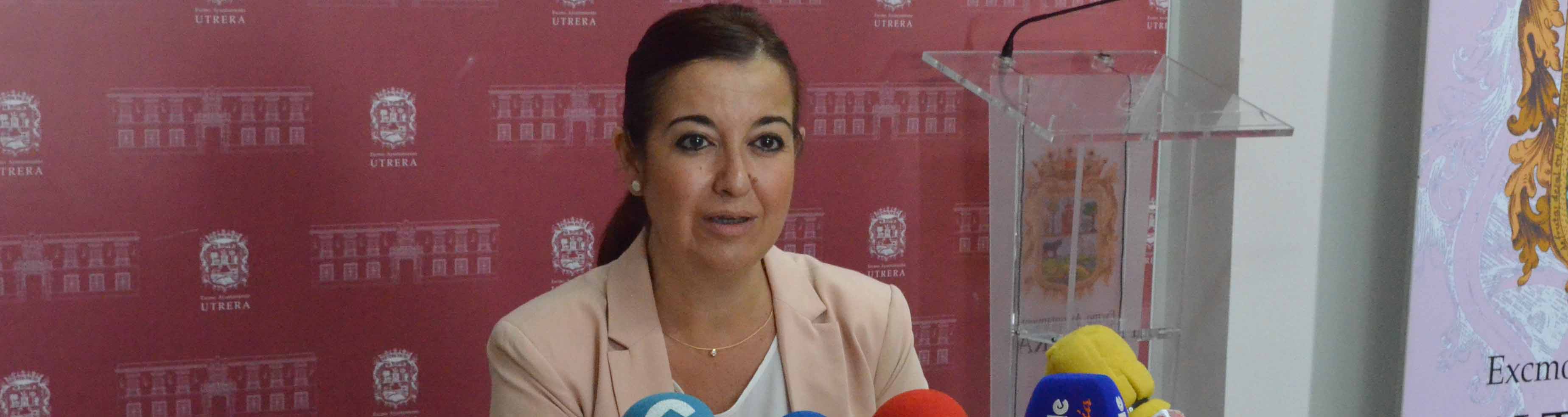 Carmen Cabra (PSOE), concejal de Festejos, Turismo y Comercio en Utrera