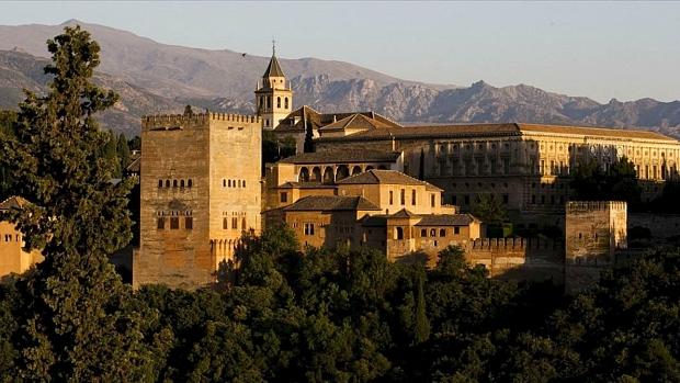 La ciudad de la Alhambra es, según Sitios de España, la más bonita del país