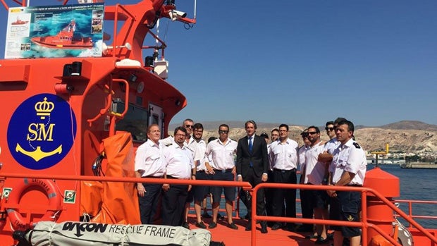 De la Serna llega a Almería sin novedades en el AVE