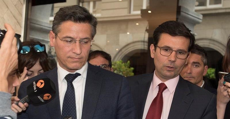El líder de Cs, Luis Salvador, y el alcalde de Granada, Francisco Cuenca.