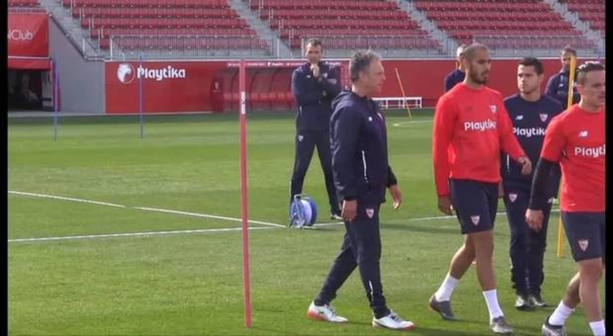 Las motivadoras frases de Caparrós en su primer entrenamiento