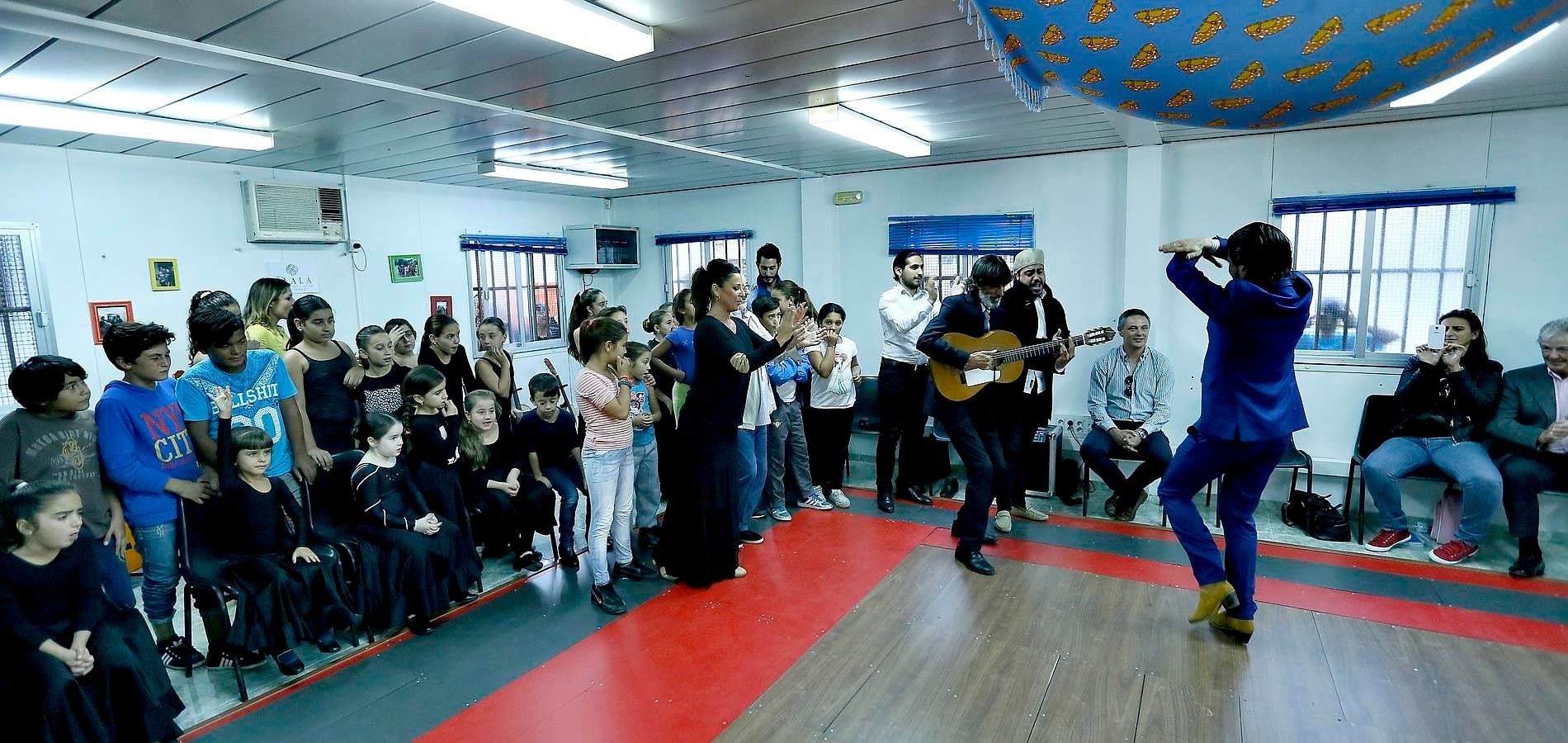 Curro Romero en las Tres Mil Viviendas