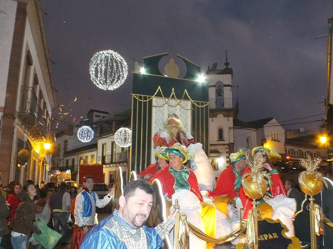 En imágenes, el paso de Sus Majestades por Córdoba y provincia