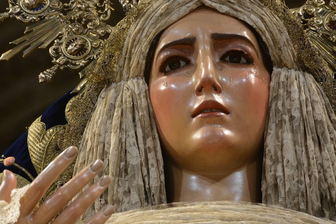 Nuevo esplendor para la Virgen del Dulce Nombre